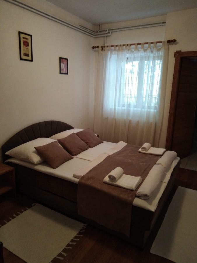 Guest House Sumski Dvor Vrhovine Bagian luar foto